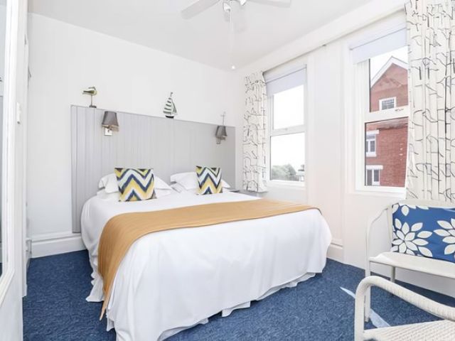 images/rooms/gallerys/room-5/room-5-3-kireth-ai.jpeg