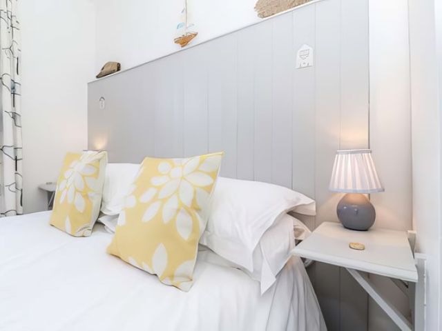 images/rooms/gallerys/room-7/room-7-3-kireth-ai.jpeg
