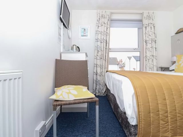images/rooms/gallerys/room-7/room-7-4-kireth-ai.jpeg