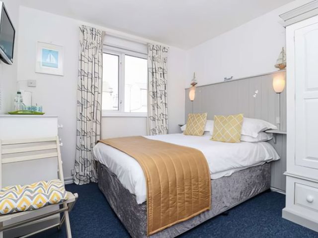 images/rooms/gallerys/room-8/room-8-1-kireth-ai.jpeg