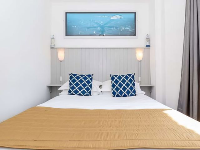 images/rooms/gallerys/room-9/room-9-2-kireth-ai.jpeg